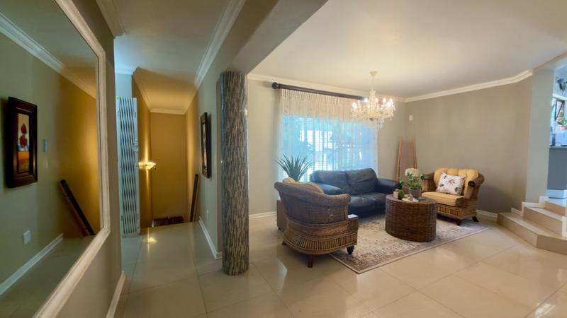 5 Bedroom Property for Sale in Pentagon Park Free State